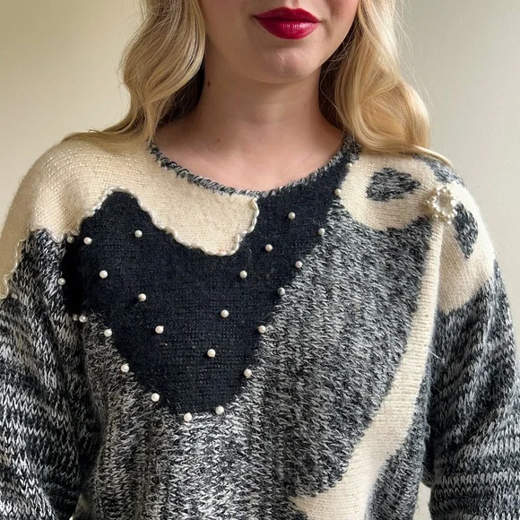 Vintage 1980s Gray Sweater With Bow Trompe L'œil (M/L) - Picture 2 of 10